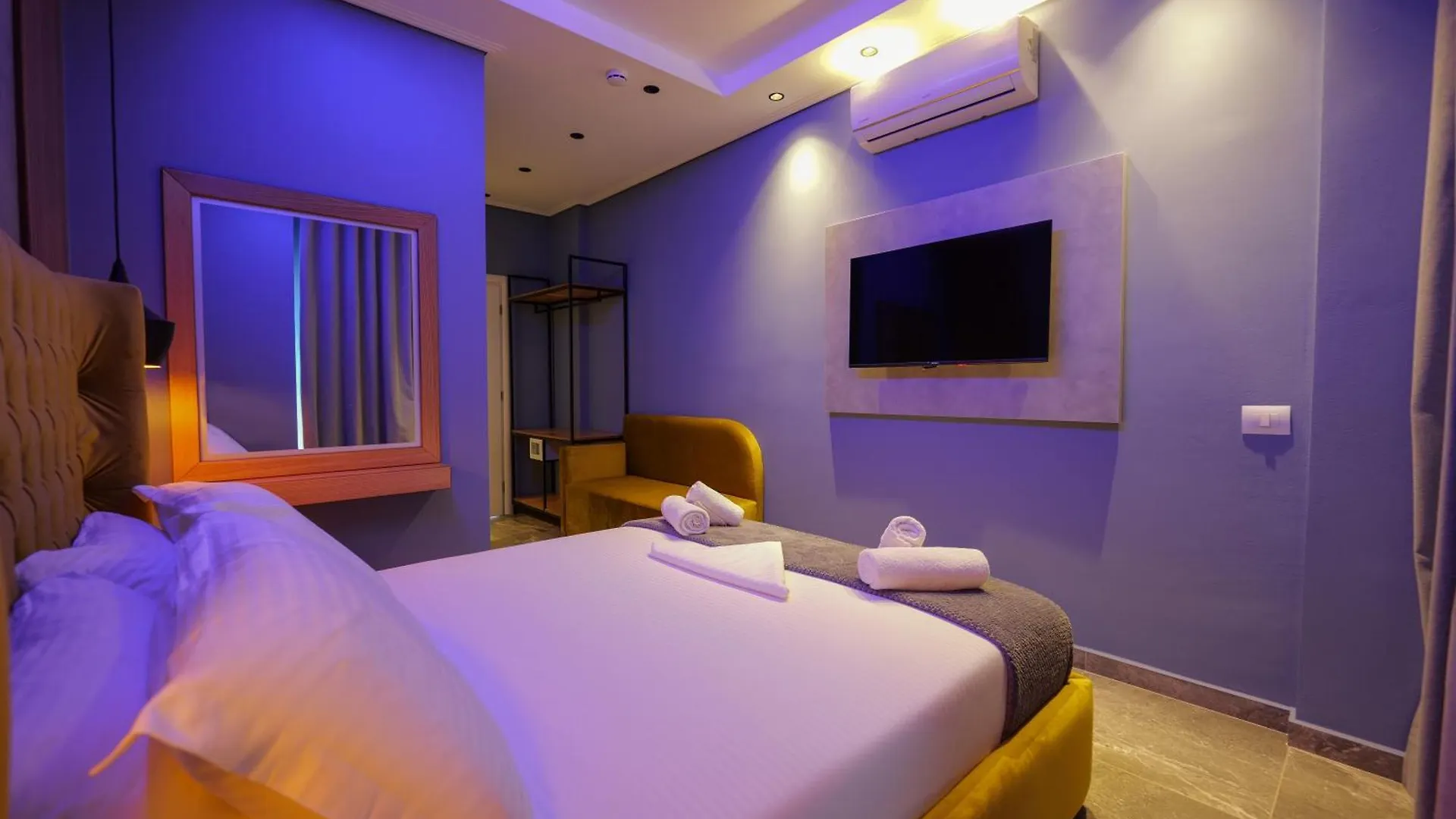 Hotel Piramida Ksamil