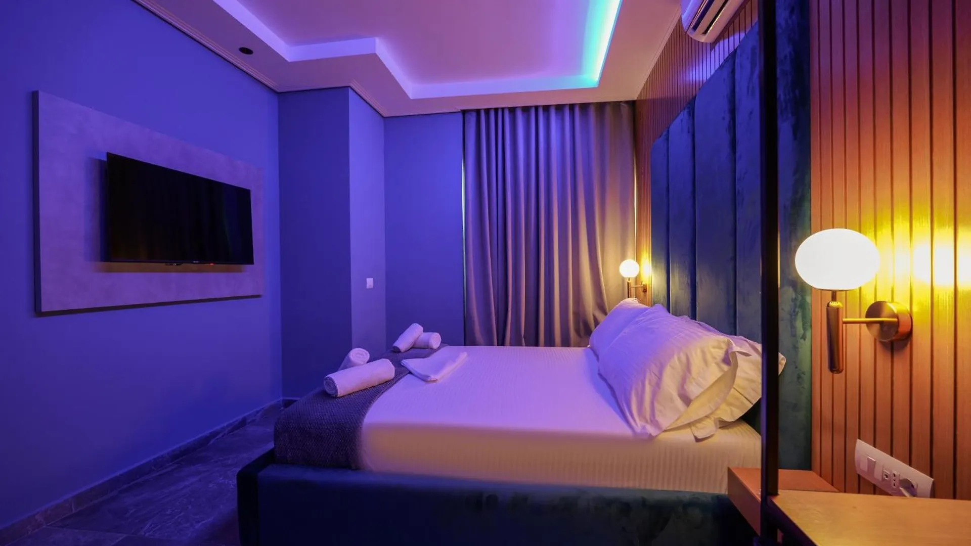 Hotel Piramida Ksamil Albania