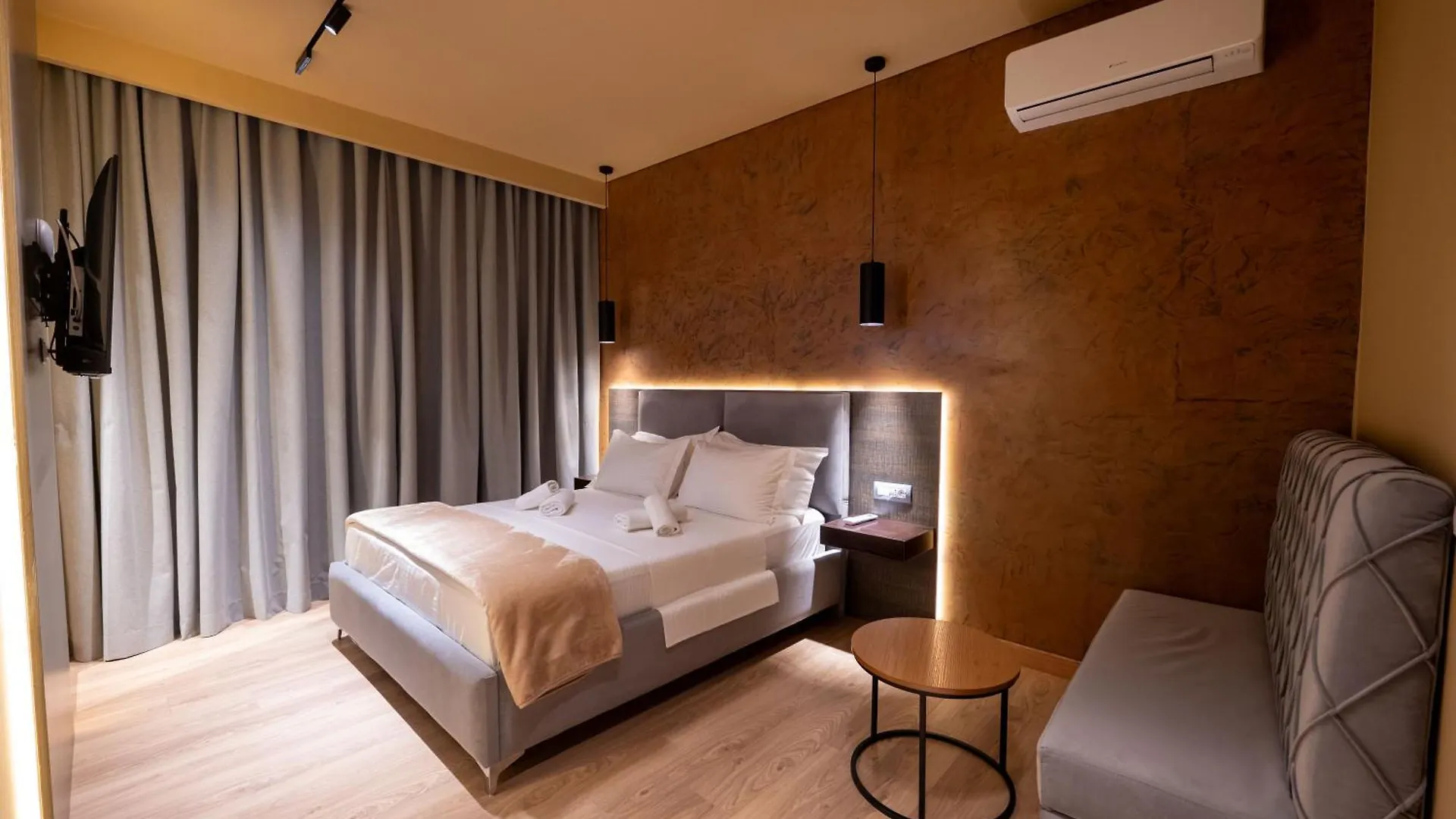 Hotel Piramida Ksamil