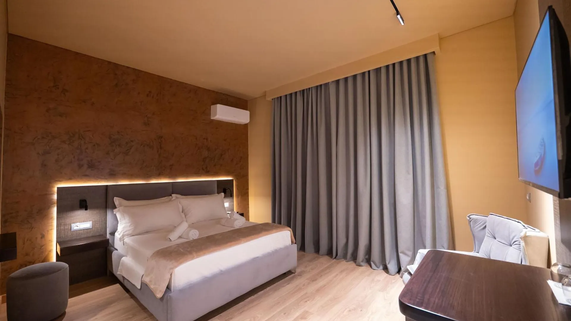 ****  Hotel Piramida Ksamil Albania