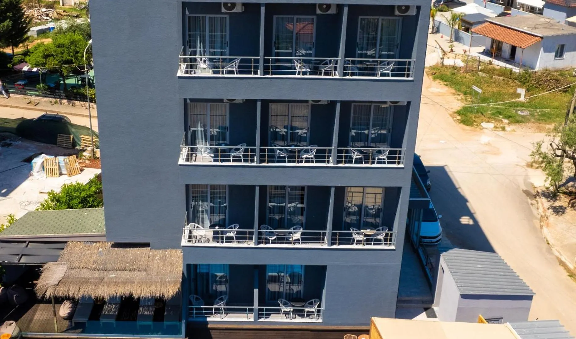 Hotel Piramida Ksamil 4*,  Albania